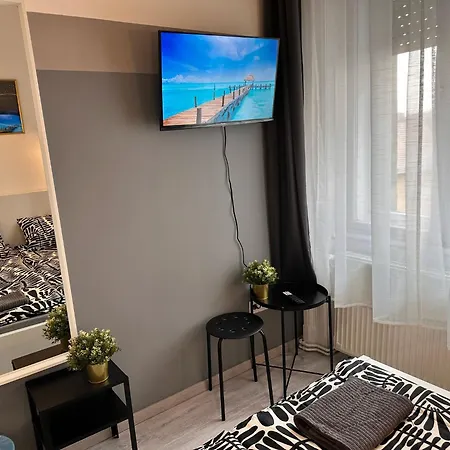 Downtown Sunrise Apartment