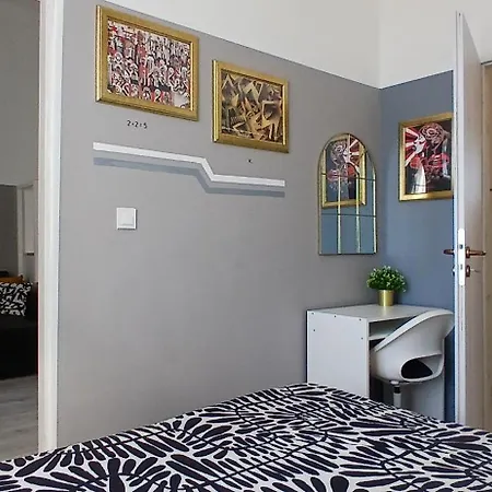 Downtown Sunrise Apartment *