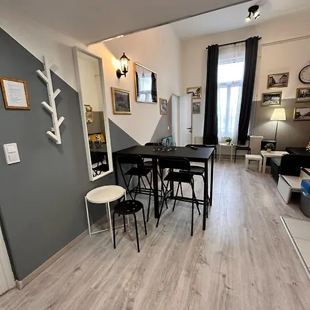 Downtown Sunrise * Budapest