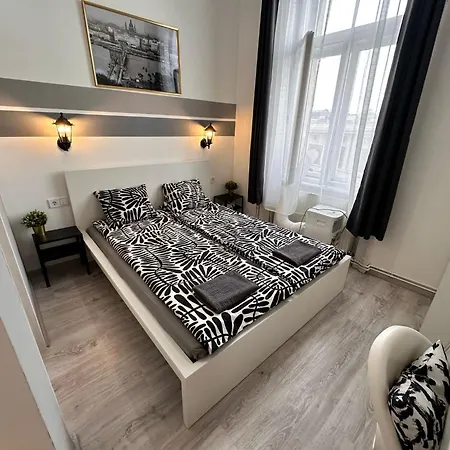 Downtown Sunrise Apartamento Budapest